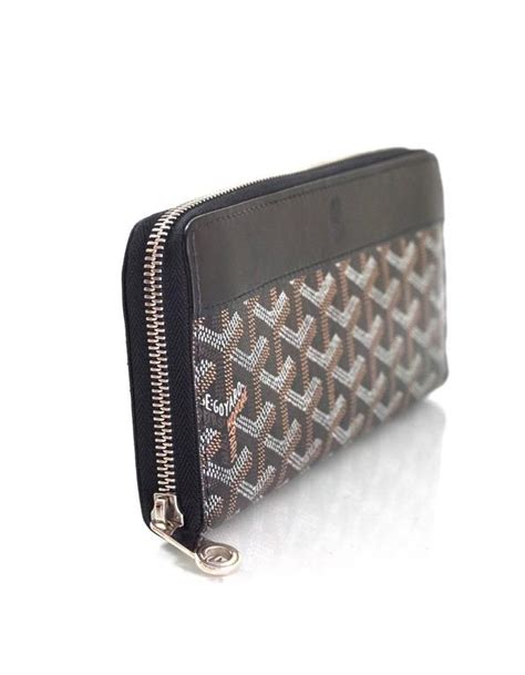 maison goyard wallet.